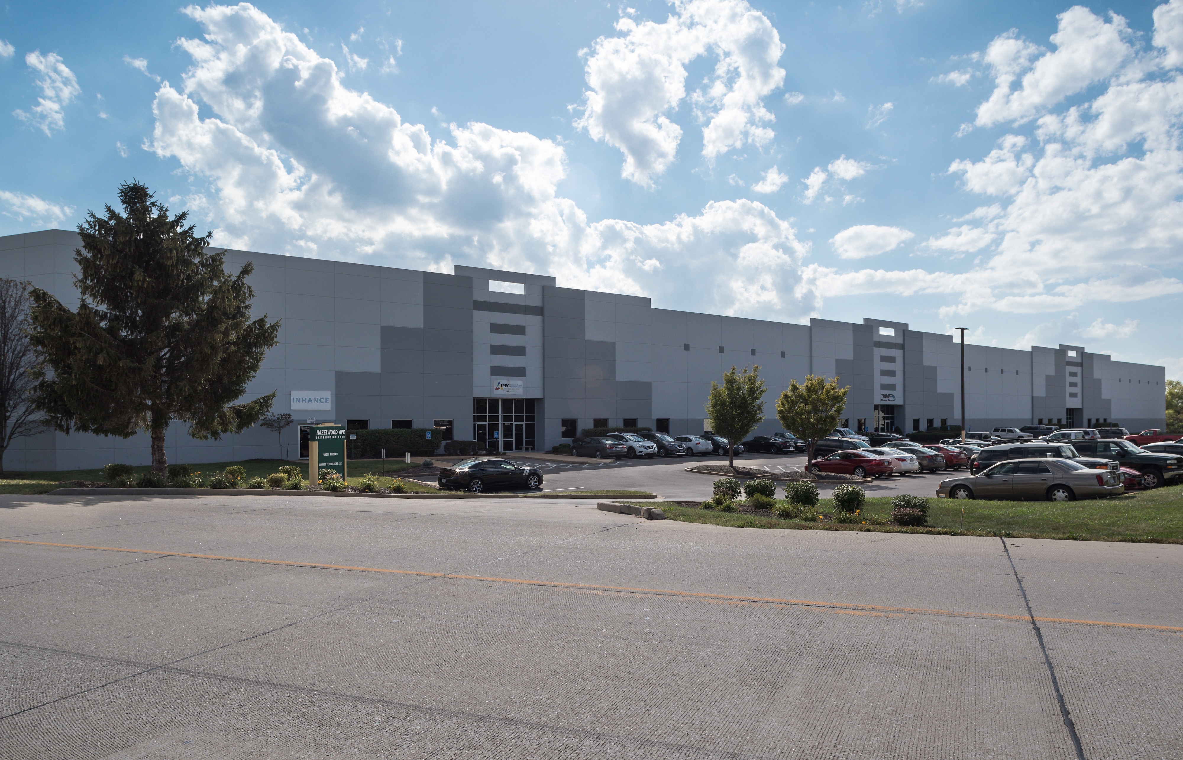 Hazelwood Distribution Center – Summit Real Estate Group