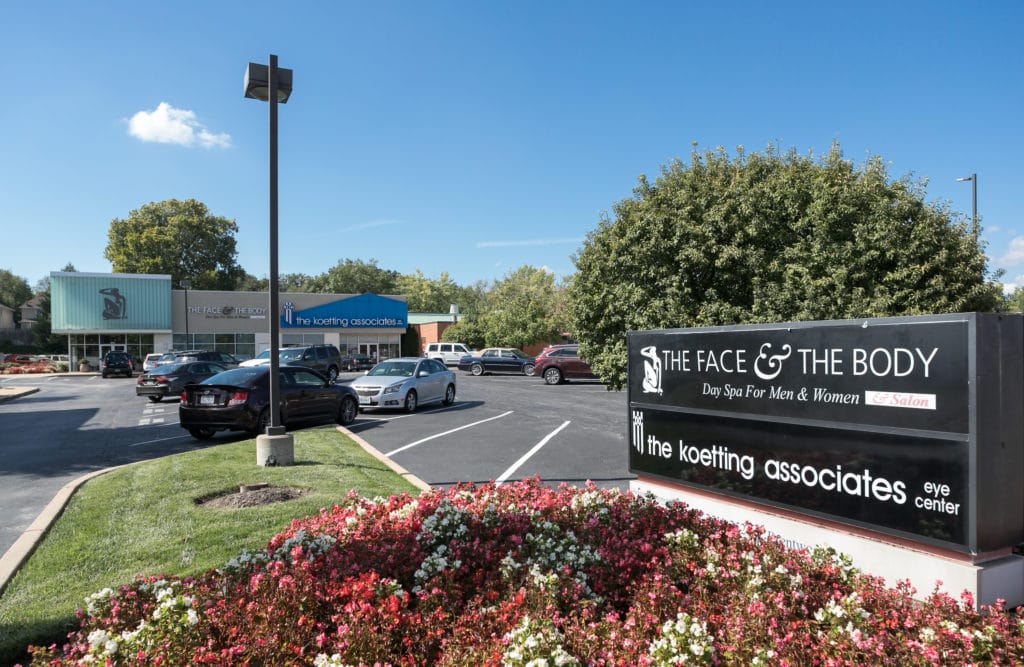 Brentwood Center Exterior